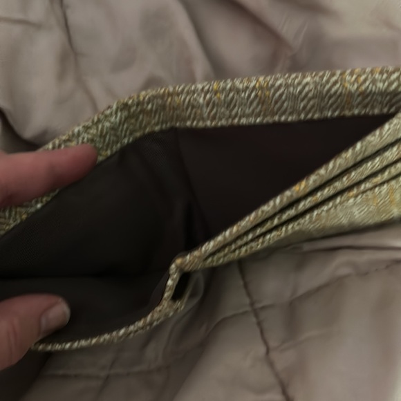 Men’s Kavu Tan/Herringbone Pattern Wallet-Bi-Fold. - Picture 2 of 3